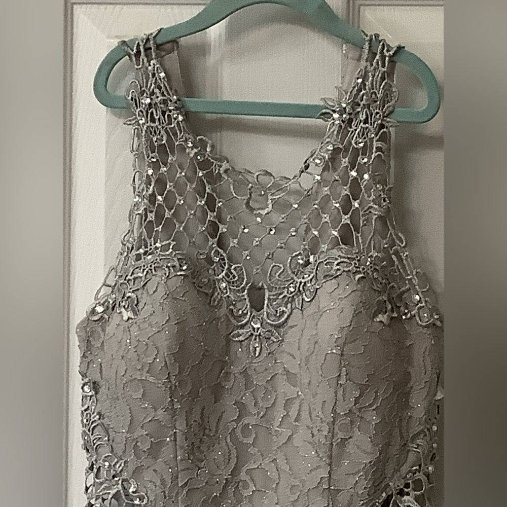 City Triangles Size 5 Juniors Silver Lace Formal Prom floor length Maxi Dress - Picture 4 of 16